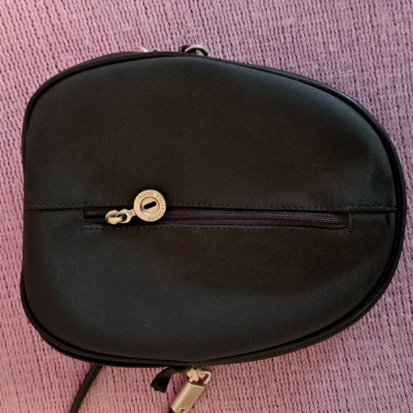 Black Mandarina Duck bag. - Picture 2 of 7